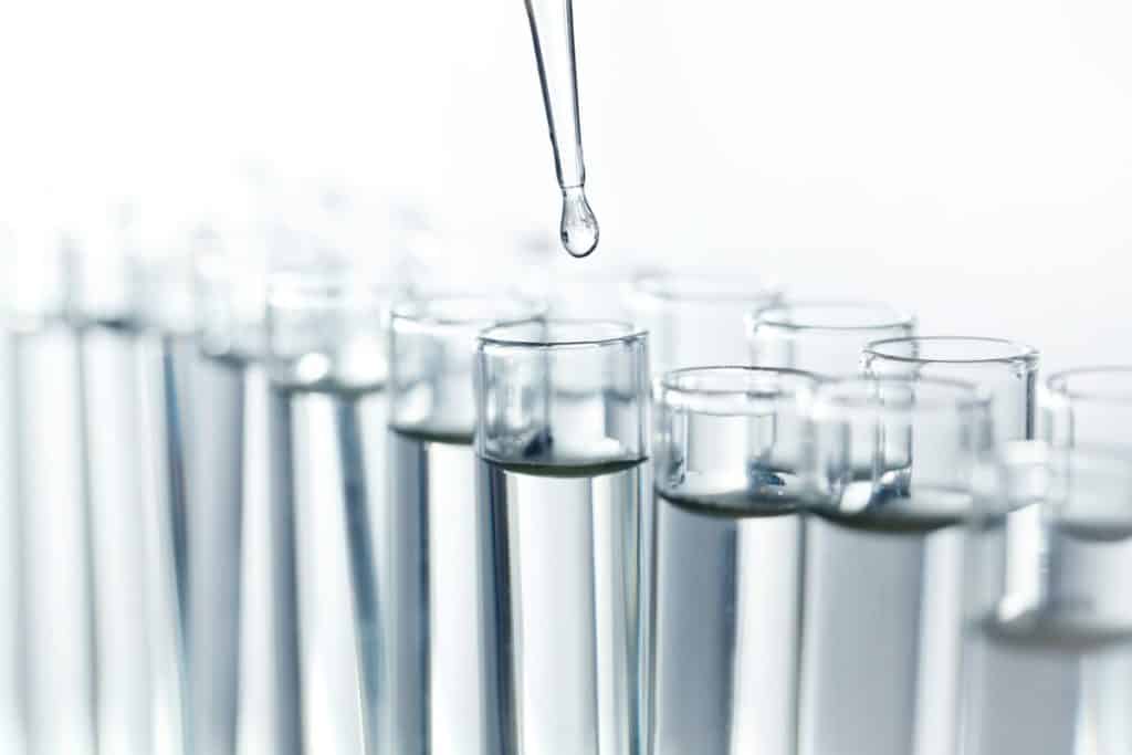 vials of hemp extract